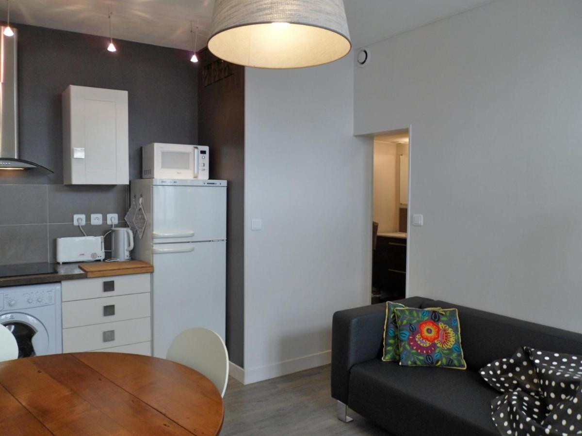 Апартаменты Cosy Flat Market Ла-Рошель Экстерьер фото