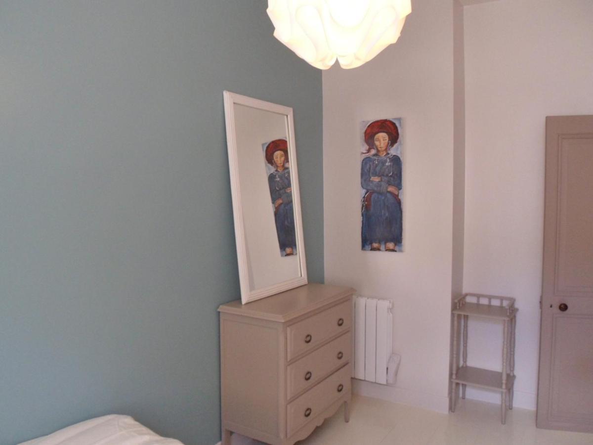 Апартаменты Cosy Flat Market Ла-Рошель Экстерьер фото