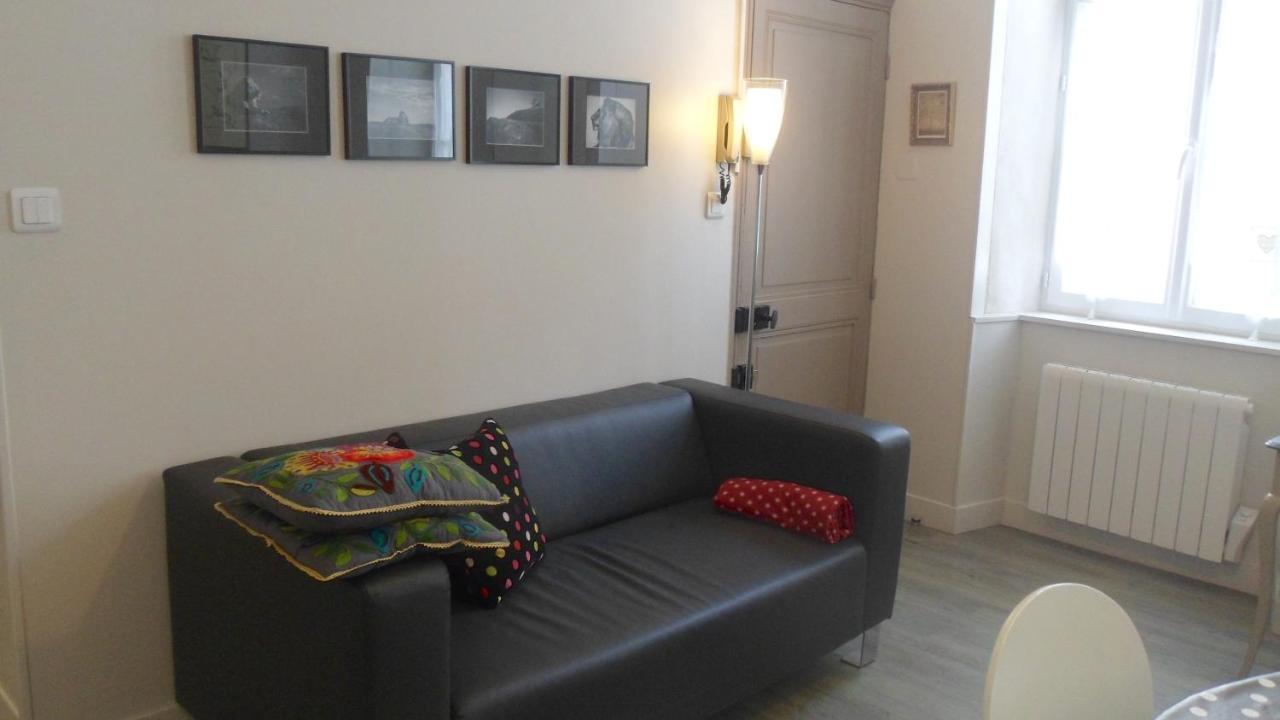 Апартаменты Cosy Flat Market Ла-Рошель Экстерьер фото