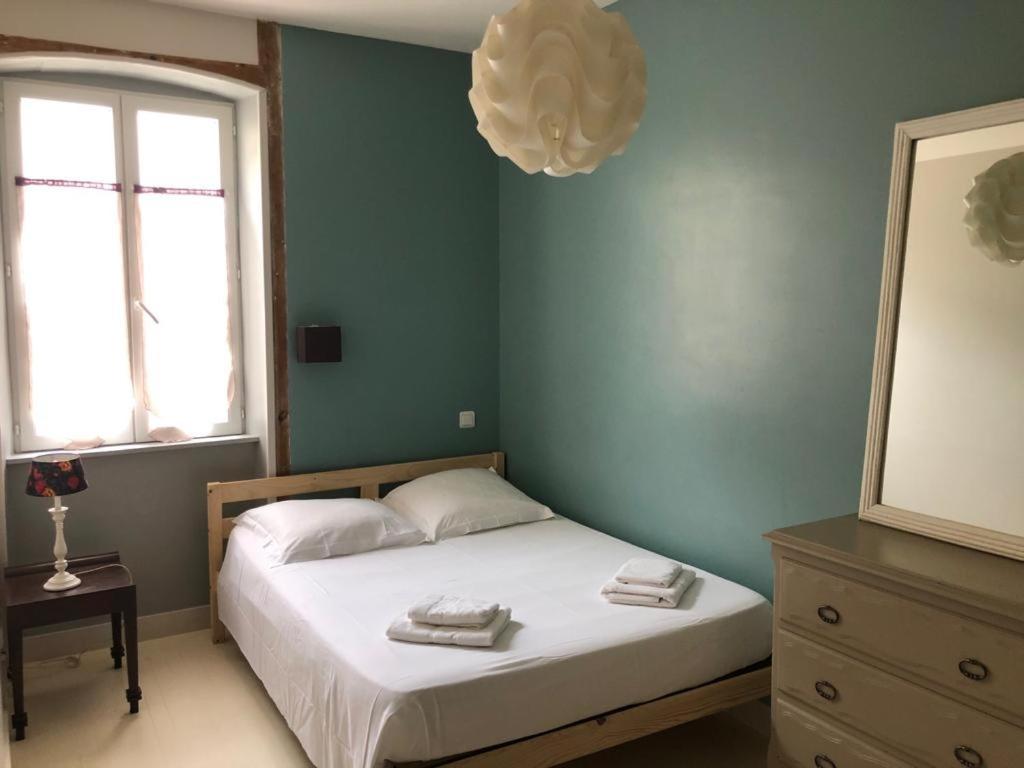 Апартаменты Cosy Flat Market Ла-Рошель Экстерьер фото
