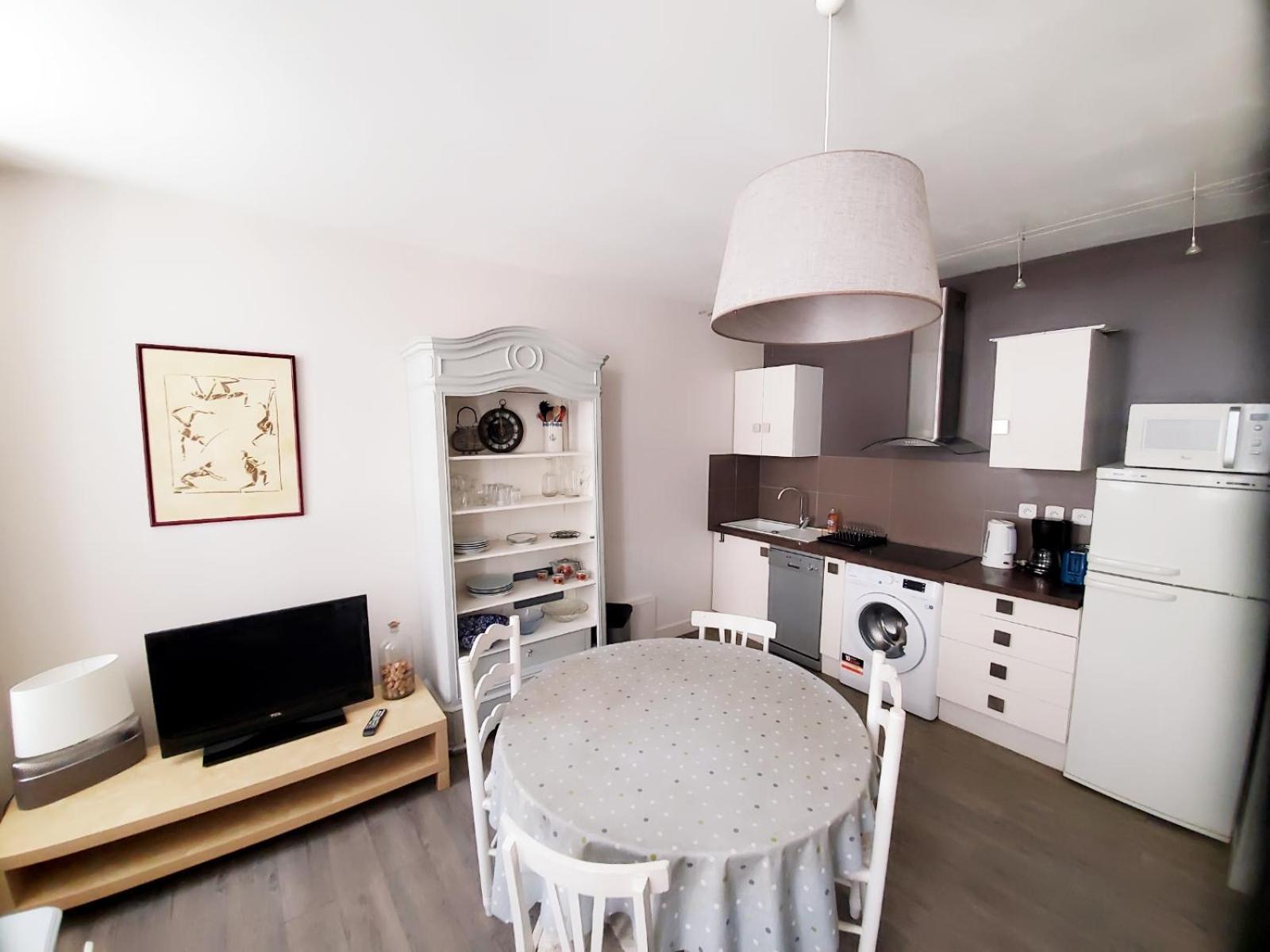 Апартаменты Cosy Flat Market Ла-Рошель Экстерьер фото