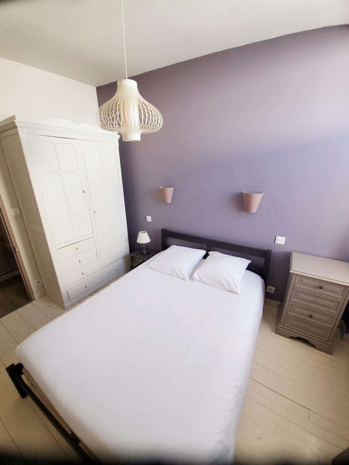 Апартаменты Cosy Flat Market Ла-Рошель Экстерьер фото