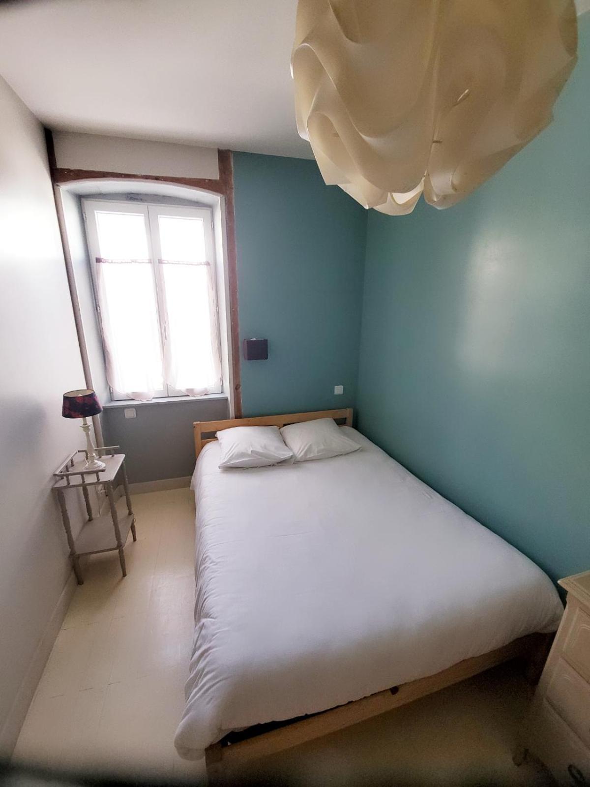 Апартаменты Cosy Flat Market Ла-Рошель Экстерьер фото